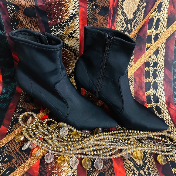 🖤Charles David Booties🖤 - Picture 1 of 4